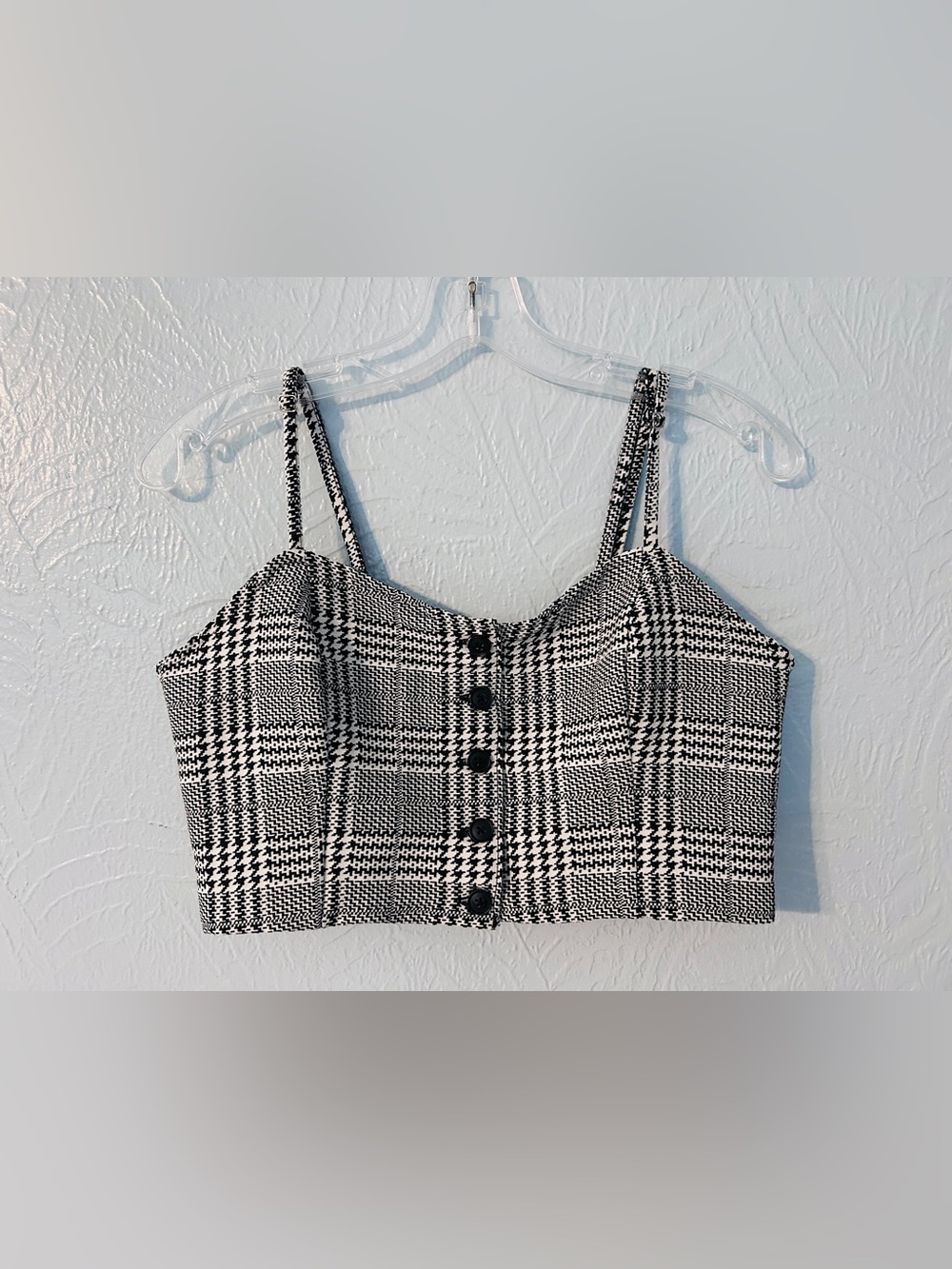 Forever 21 Black and White Houndstooth Button-Front Cropped Cami